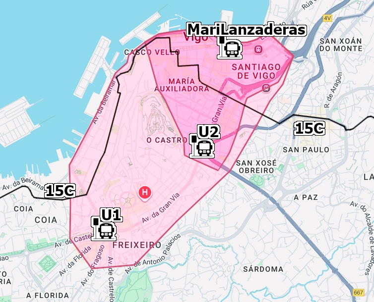 Propuesta de alt text: Un mapa de Vigo con dos zonas marcadas en rosas de distinta intensidad. La zona más céntrica incluye las zonas de Alameda, Areal, Casablanca, María Auxiliadora, Náutico, Praza España, Príncipe, Santiago de Vigo y Vialia. La menos céntrica también incluye las zonas de Casco Vello, Castro, todo Gran Vía, López Mora, Praza América y Torrecedeira. Hay iconos señalando la línea 15C, las lanzaderas U1 y U2 en Praza América y Praza España y las MariLanzaderas de Areal.